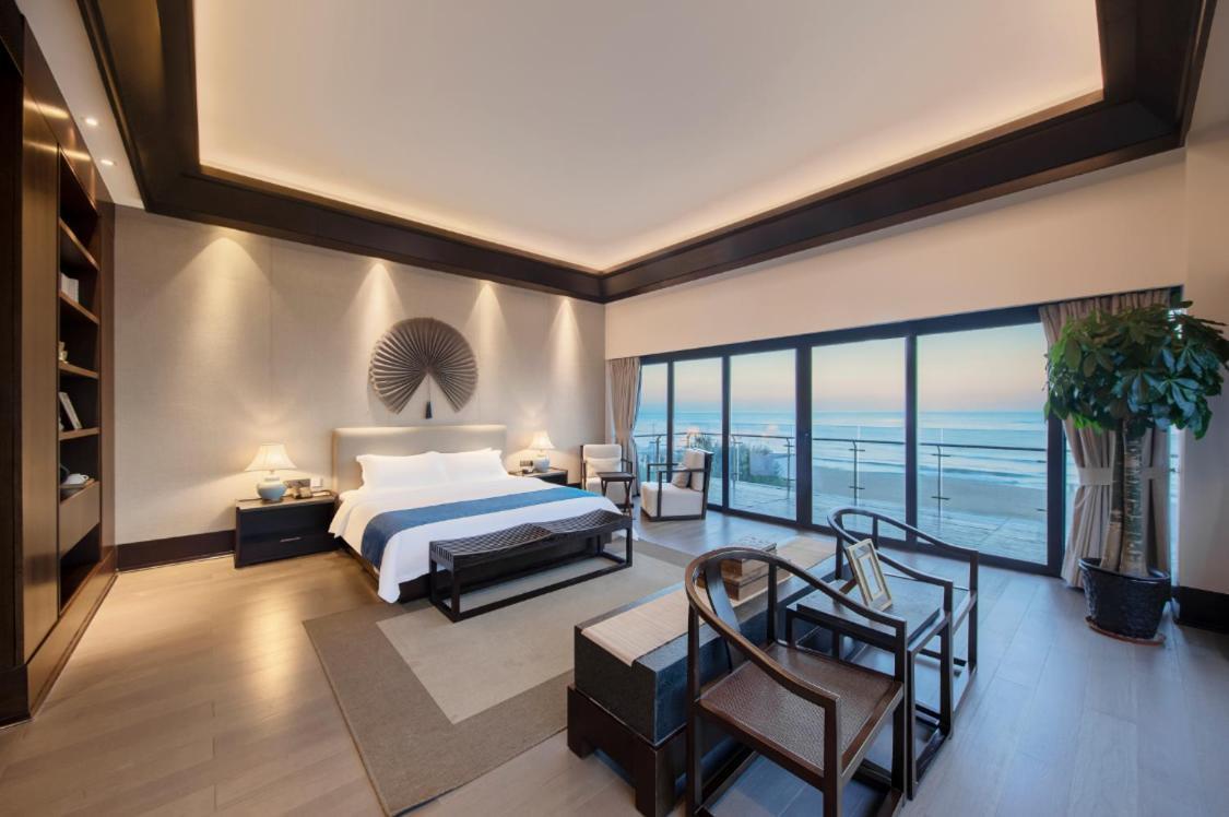 Howard Johnson Sandalwoods Resort Huizhou Huidong Exterior photo
