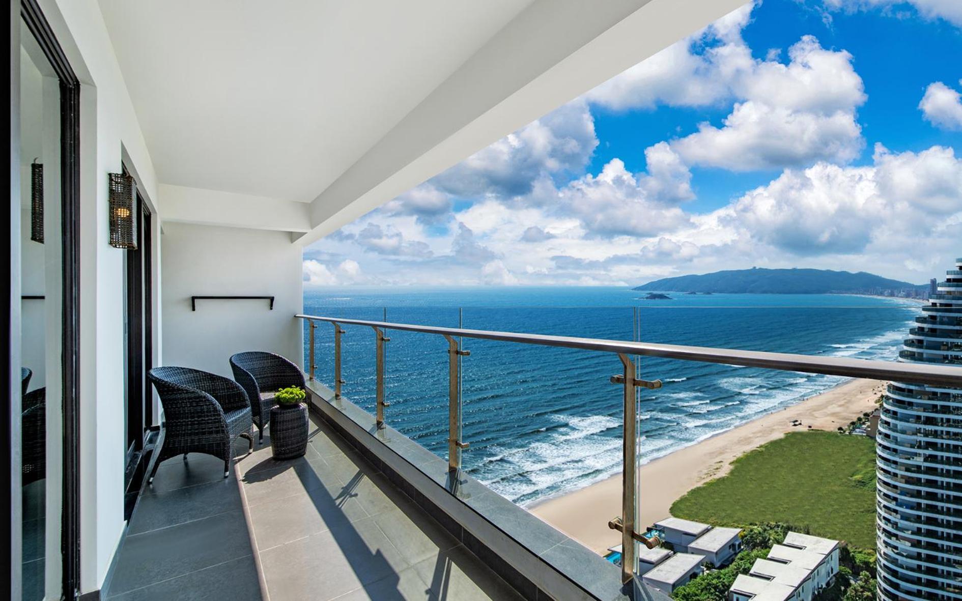 Howard Johnson Sandalwoods Resort Huizhou Huidong Exterior photo