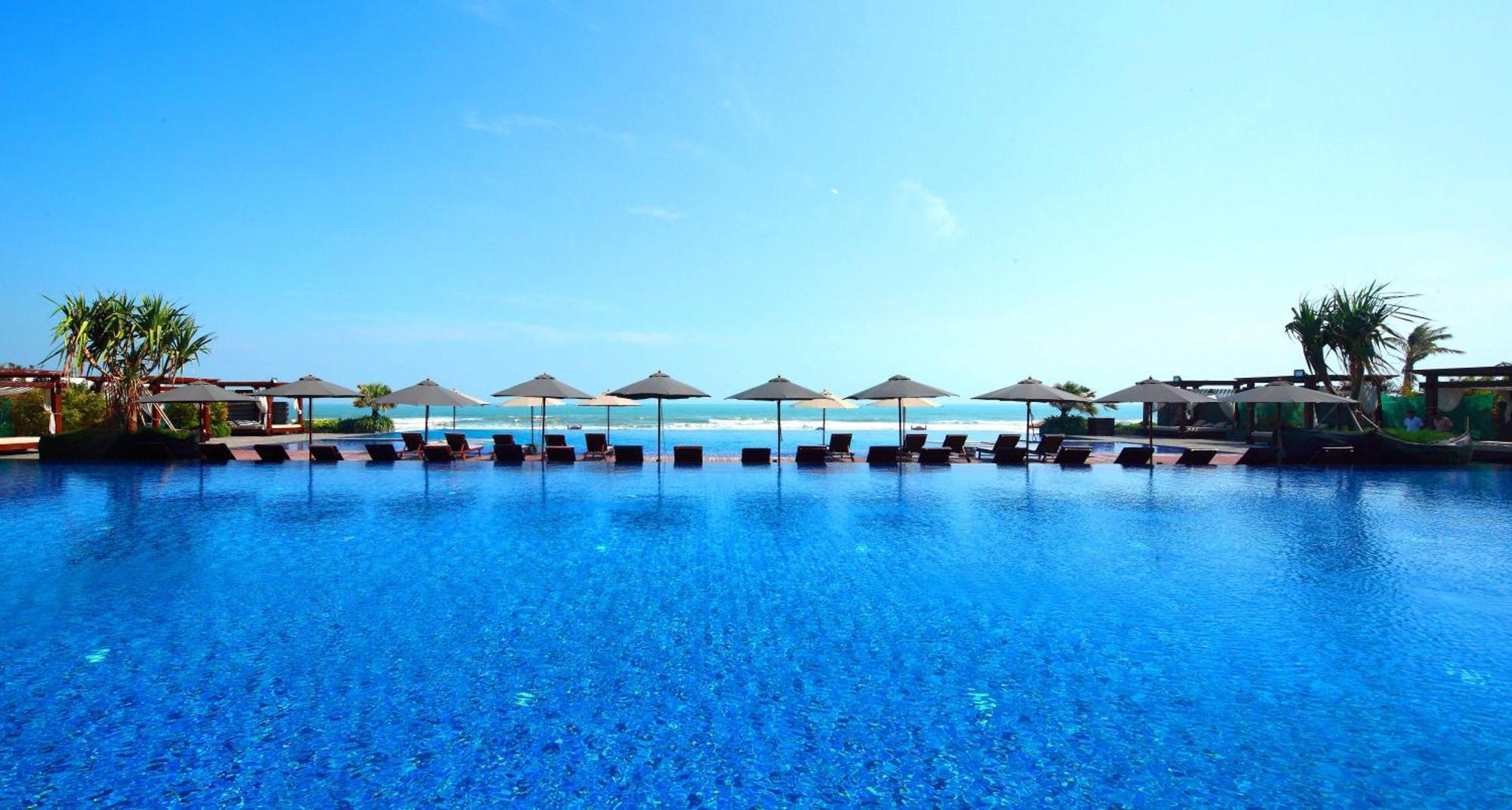Howard Johnson Sandalwoods Resort Huizhou Huidong Exterior photo